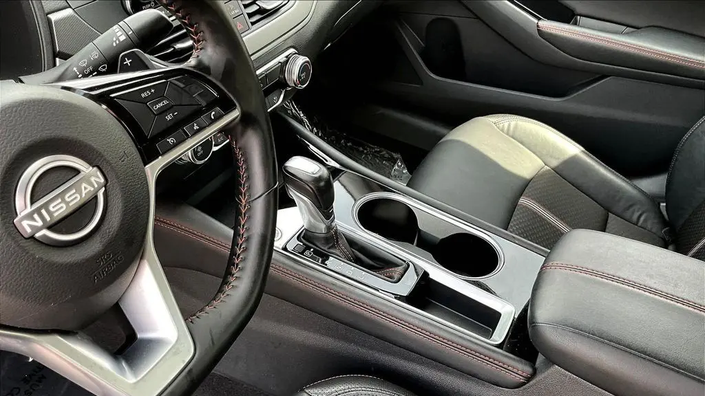 2025 Nissan Altima 2.5 SR