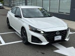 2025 Altima Thumbnail 3
