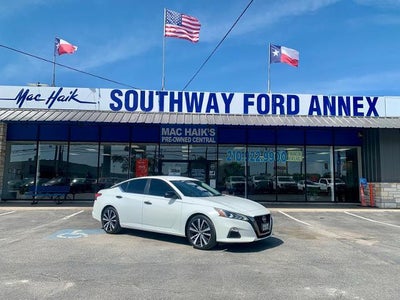 Photo of a 2019 Nissan Altima 2.5 SR 4DR Sedan for sale