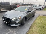 2020 Altima Thumbnail 2