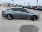 2020 Altima Thumbnail 14
