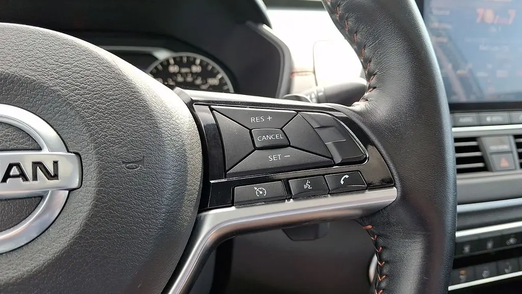 2021 Nissan Altima 2.5 SR