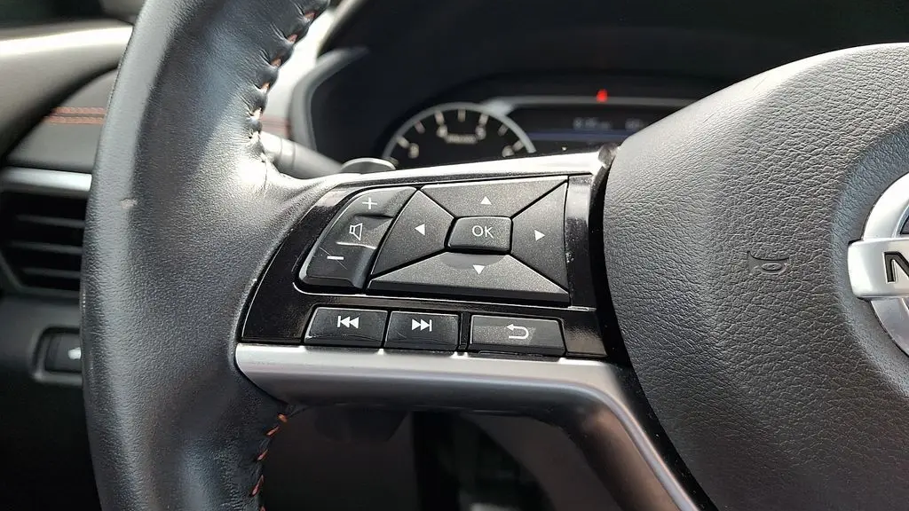 2021 Nissan Altima 2.5 SR