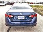 2022 Altima Thumbnail 12