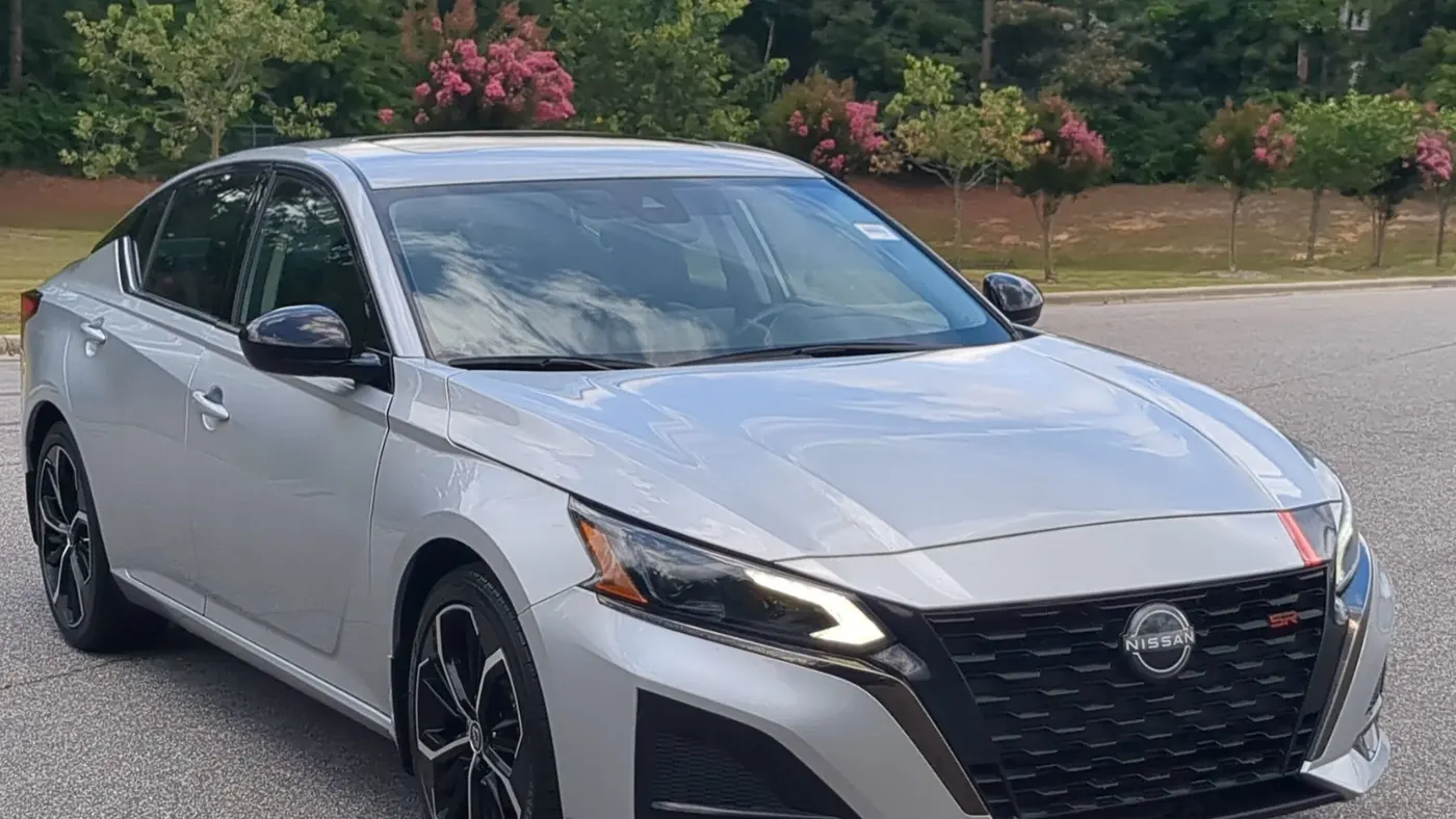 2023 Nissan Altima 2.5 SR