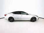 2023 Altima Thumbnail 25