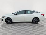 2023 Altima Thumbnail 2