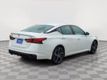 2023 Altima Thumbnail 5
