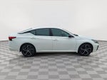2023 Altima Thumbnail 6