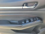 2023 Altima Thumbnail 16