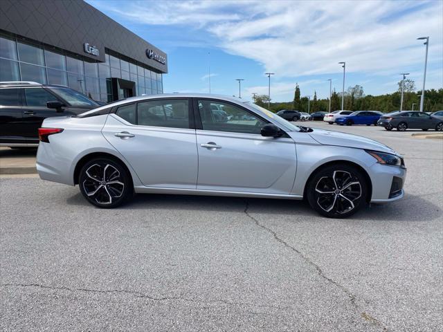 2024 Nissan Altima - $22,100
