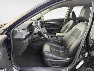 2025 Nissan Altima 2.5 SR 4DR Sedan