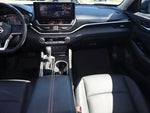 2025 Altima Thumbnail 16