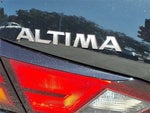 2025 Altima Thumbnail 2