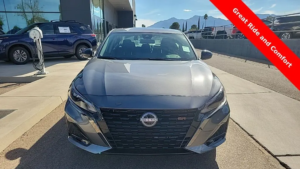 2025 Nissan Altima 2.5 SR