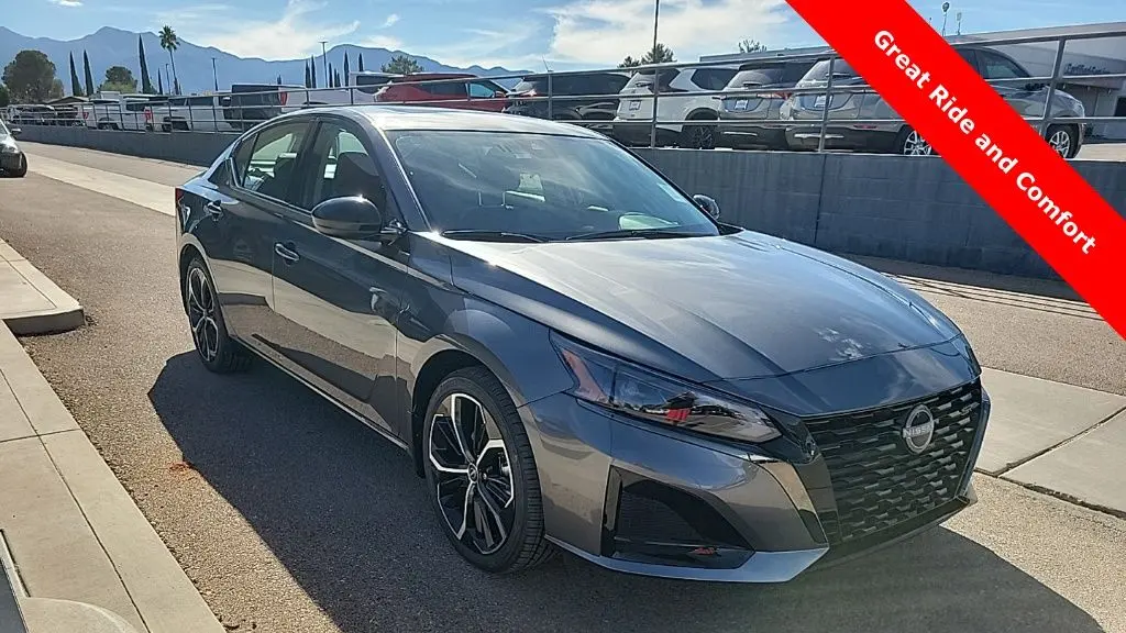 2025 Nissan Altima 2.5 SR