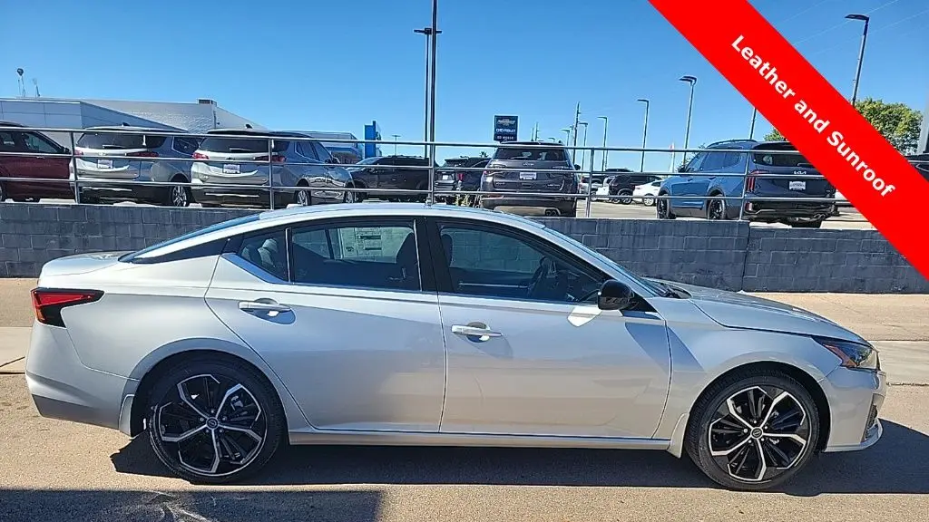 2025 Nissan Altima 2.5 SR