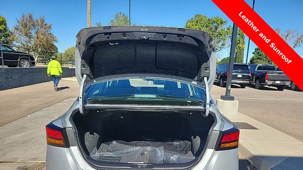 2025 Nissan Altima 2.5 SR