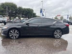 2022 Altima Thumbnail 6