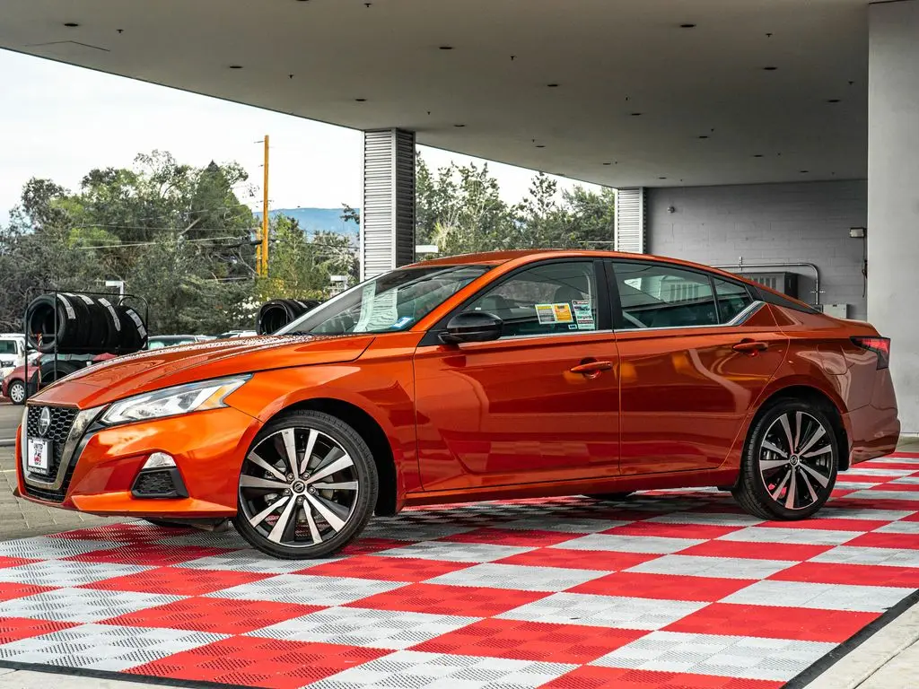 2022 Nissan Altima - $18,888