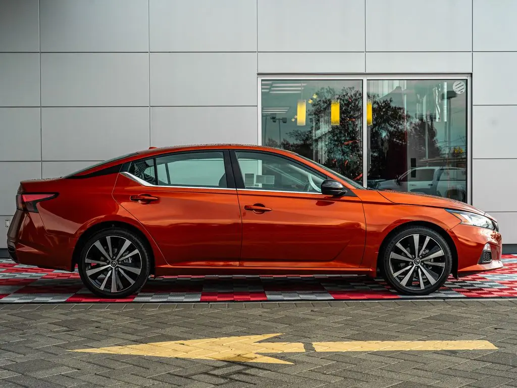 2022 Nissan Altima - $18,888