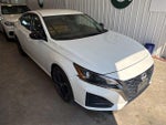 2024 Altima Thumbnail 2