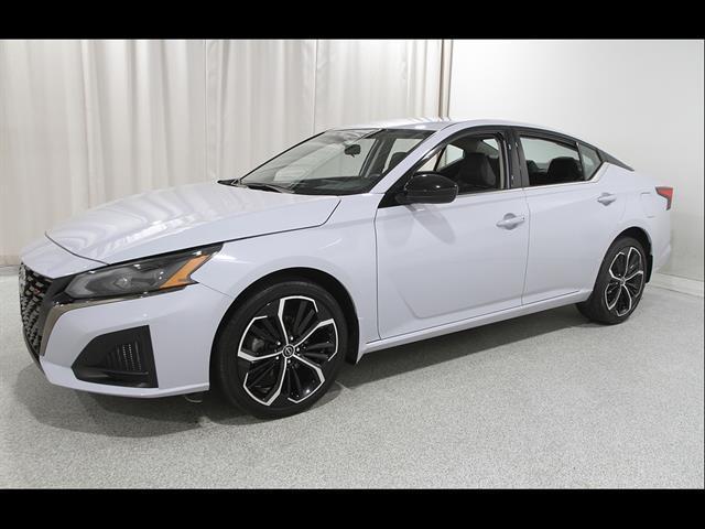 2025 Nissan Altima - $22,000