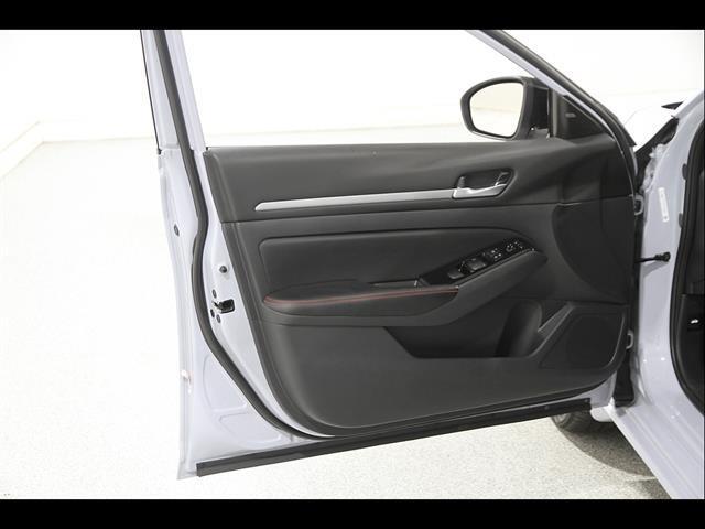 2025 Nissan Altima - $22,000