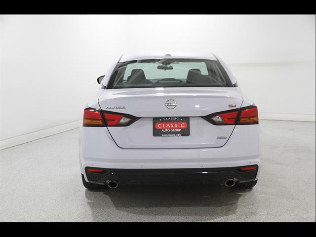 2025 Nissan Altima - $22,000