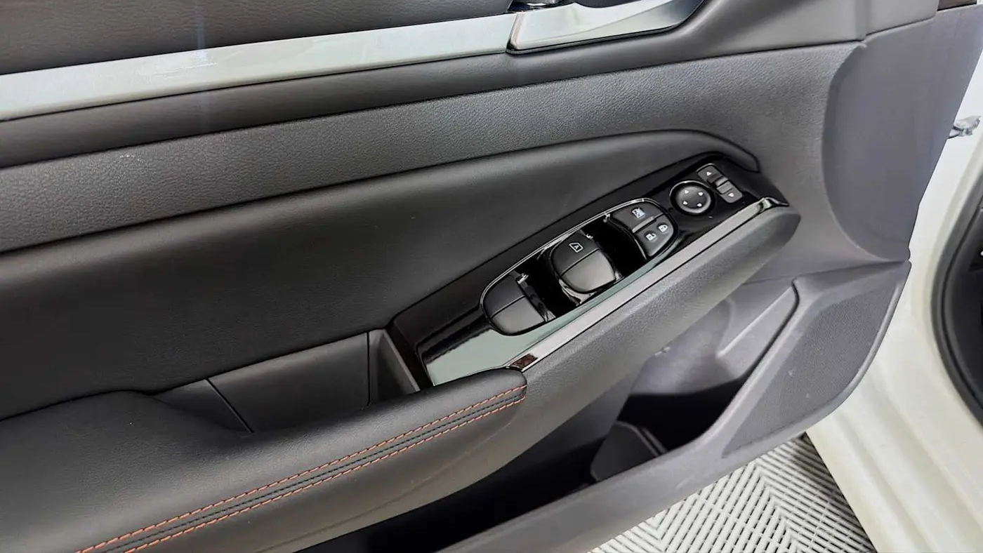 2025 Nissan Altima 2.5 SR