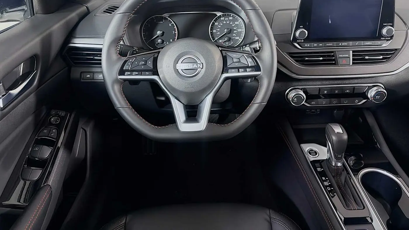 2025 Nissan Altima 2.5 SR