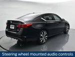 2022 Altima Thumbnail 10