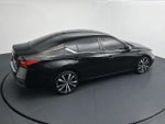 2022 Altima Thumbnail 29