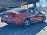 2020 Altima Thumbnail 3