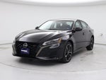 2023 Altima Thumbnail 4