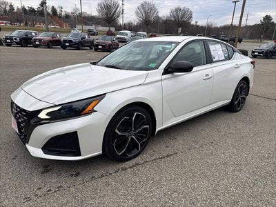 2023 Nissan Altima AWD 2.5 SR 4DR Sedan