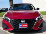 2023 Altima Thumbnail 3