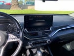 2023 Altima Thumbnail 6