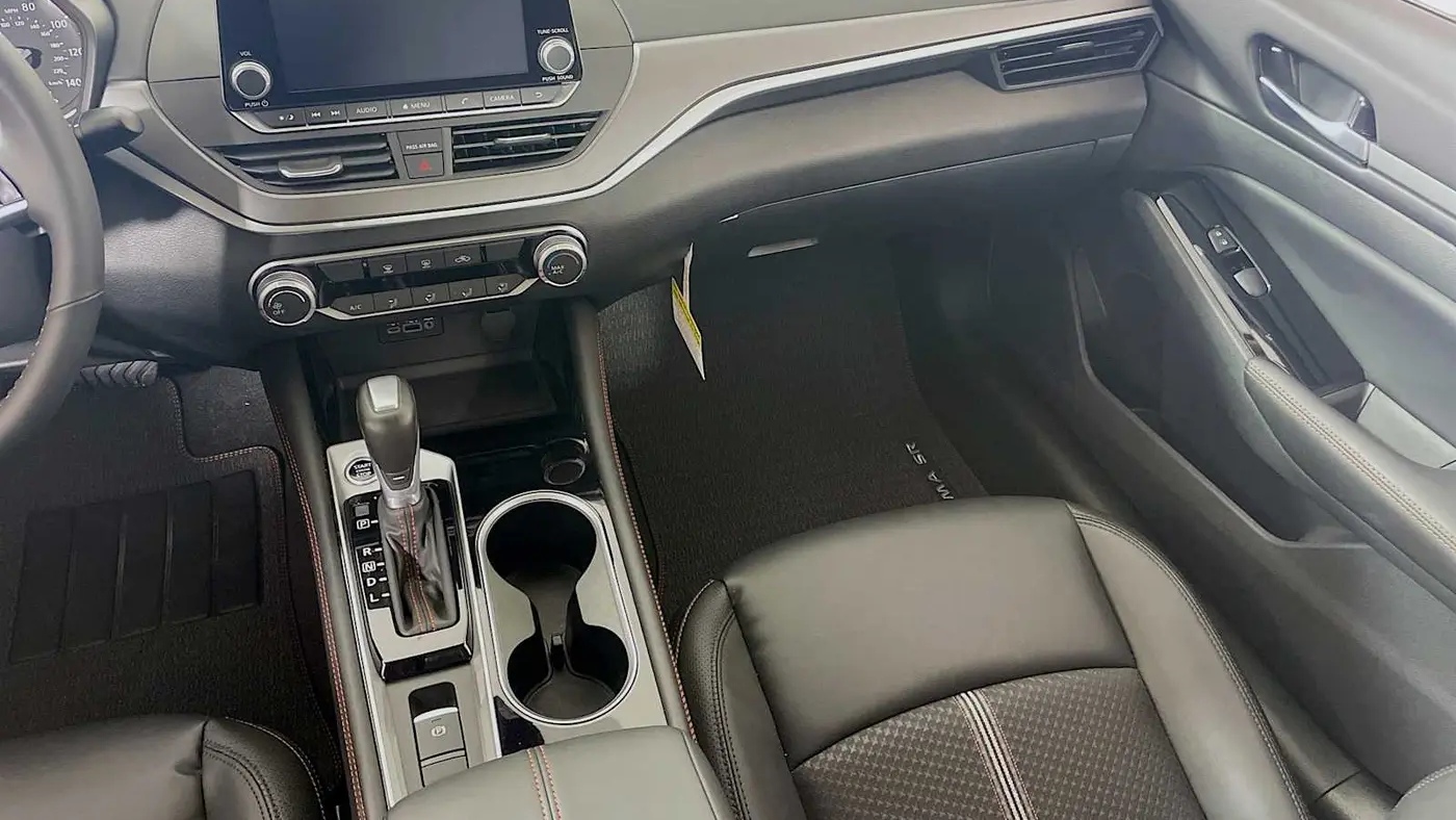 2025 Nissan Altima 2.5 SR