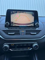 2019 Altima Thumbnail 14