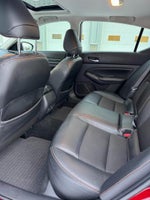 2019 Altima Thumbnail 17