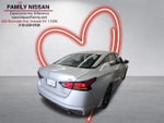 2024 Altima Thumbnail 3