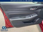 2020 Altima Thumbnail 16