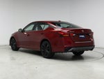 2022 Altima Thumbnail 2
