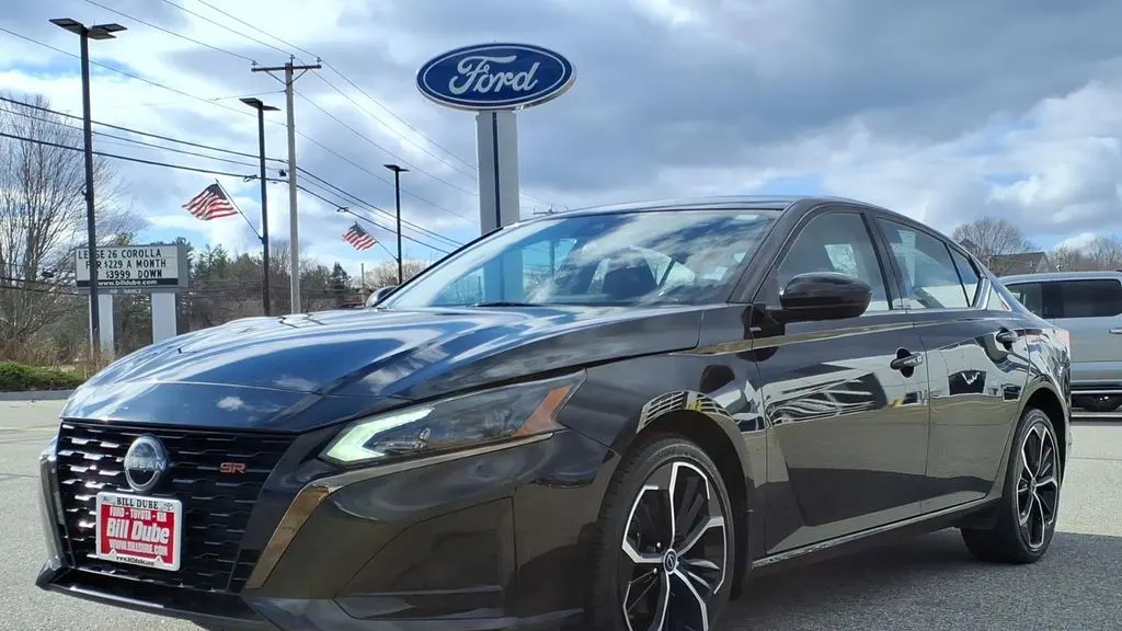 2024 Nissan Altima 2.5 SR