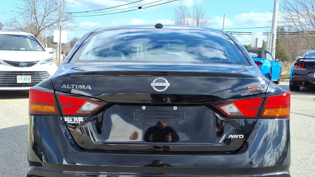 2024 Nissan Altima 2.5 SR