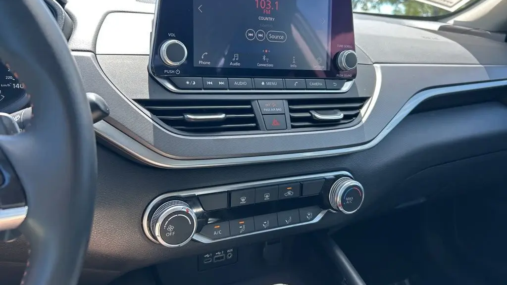 2025 Nissan Altima 2.5 SR