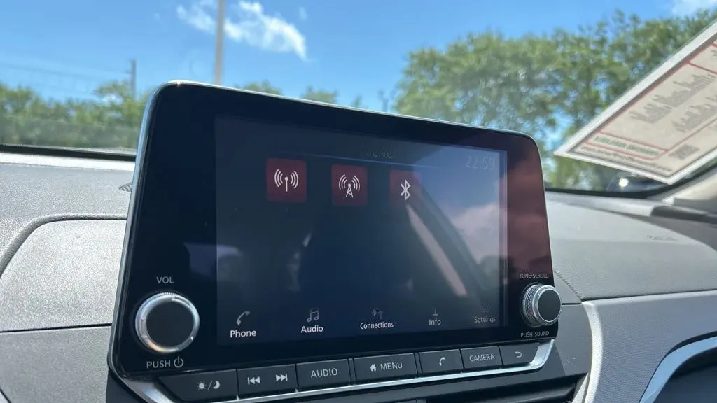 2025 Nissan Altima 2.5 SR