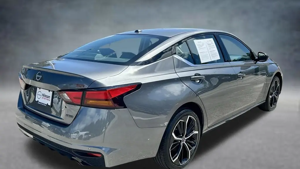 2025 Nissan Altima 2.5 SR