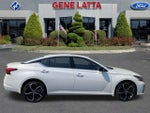 2023 Altima Thumbnail 9